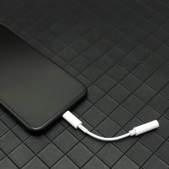 ADAPTER FROM USB TYPE C TO AUDIO 3.5 MINI JACK WHITE
