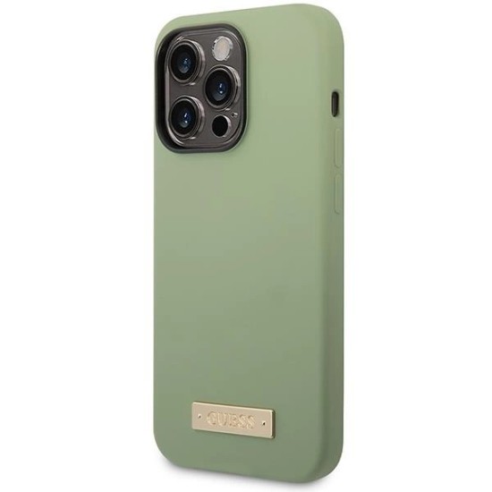 Guess Silicone Logo Plate MagSafe case for iPhone 14 Pro Max - green